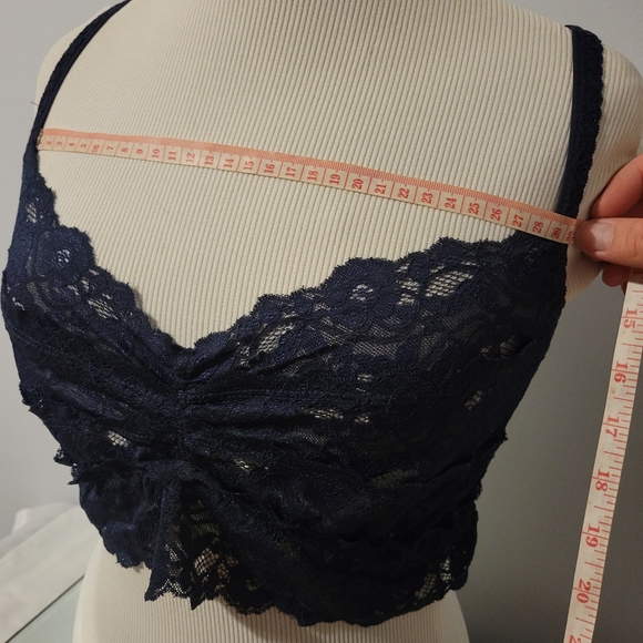 THREE LACE BRALETTES - Picture 12 of 16